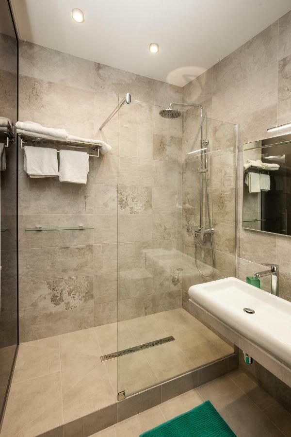 Odss Suites Odessa Ngoại thất bức ảnh